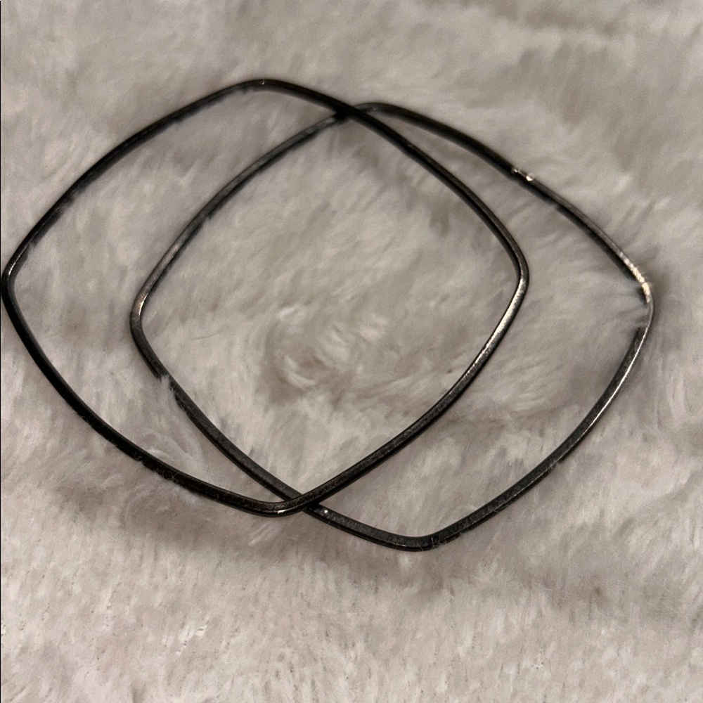 Black Square Bangle Set - image 2